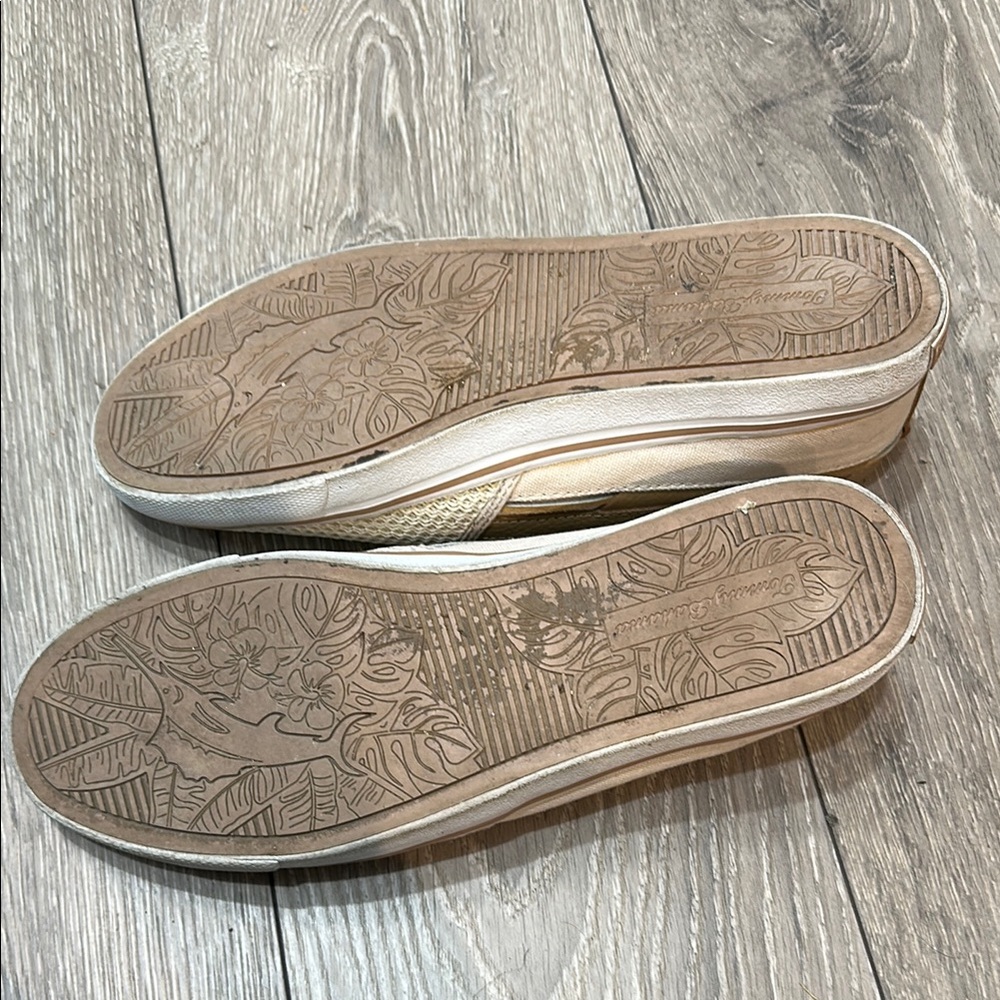 Tommy Bahama Cream Loafers Breathable Slip-Ons - Picture 7 of 7